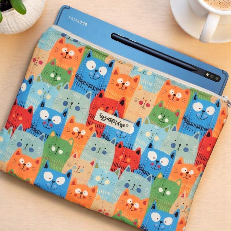 Puffy iPad/Tablet Sleeve - Happy Cats | Ayza Stüdyo