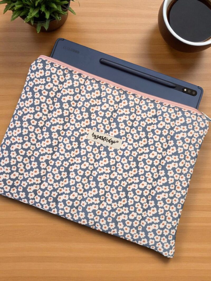 Puffy iPad/Tablet Sleeve - Tiny Blooms | Ayza Stüdyo