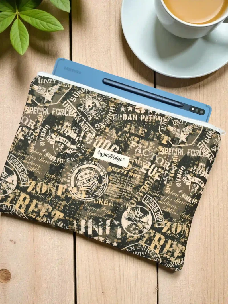 Puffy iPad/Tablet Sleeve - Army | Ayza Stüdyo